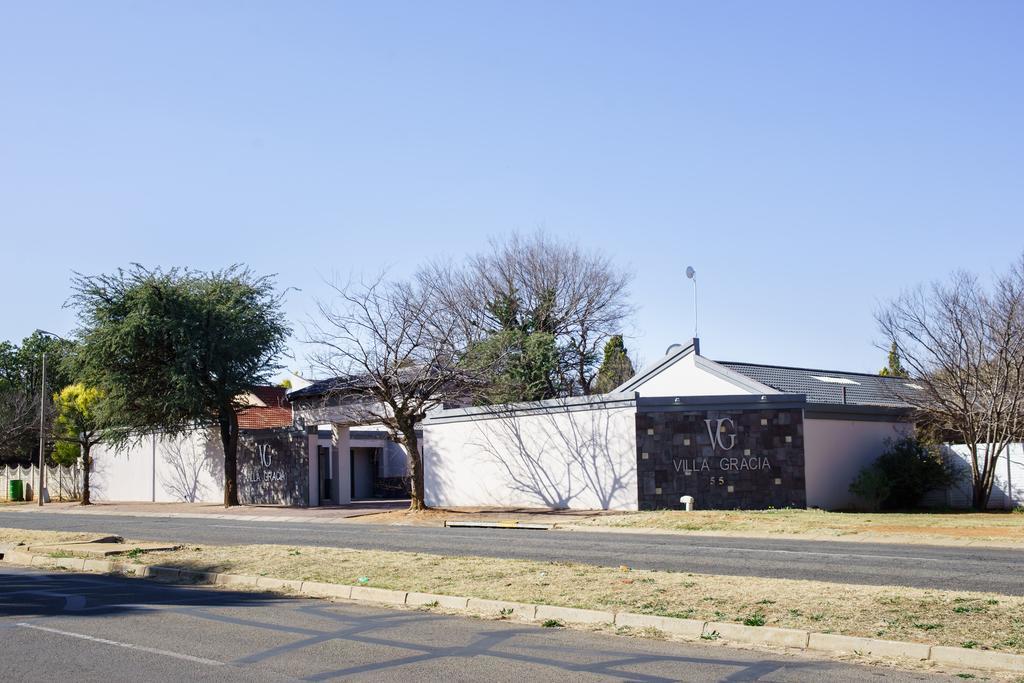 Villa Gracia Guesthouse Klerksdorp Dış mekan fotoğraf